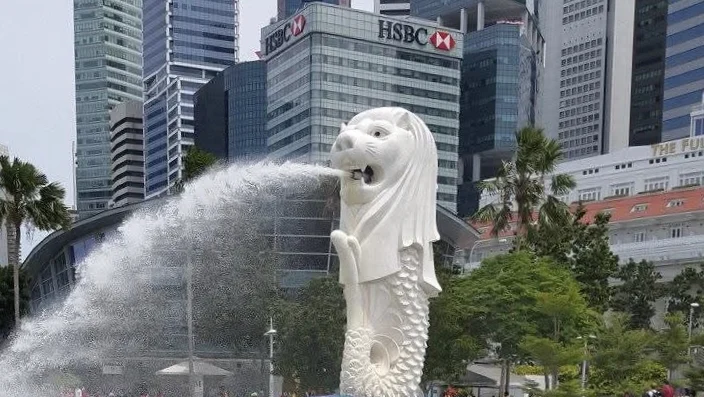 Budget Travel Guide to Singapore for First-Timers merlions singapore